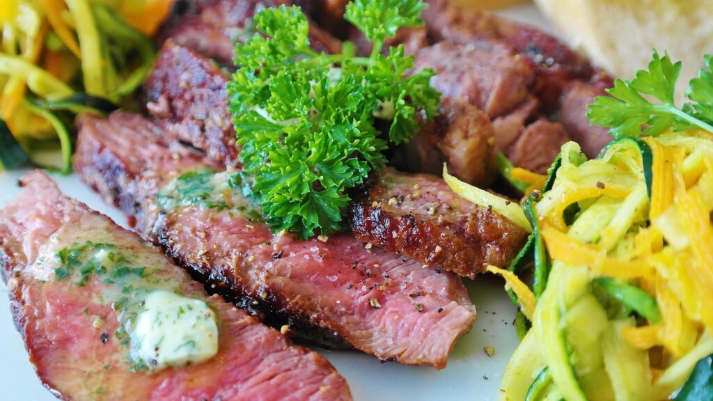 Steak schmackhaft Gewürze Steak würzen – Der komplette Guide für saftige und aromatische Steaks