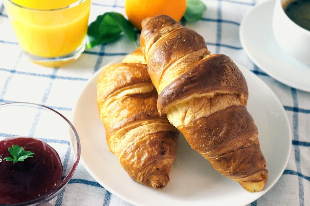 Croissants Ernährung Frühstück Wie gesund sind Croissants – Ein Blick auf Inhaltsstoffe und Ernährung
